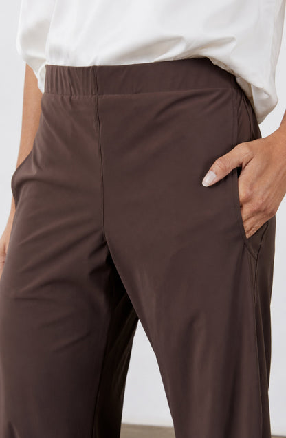 Pantalón Bruna — Barrel fit de cintura alta