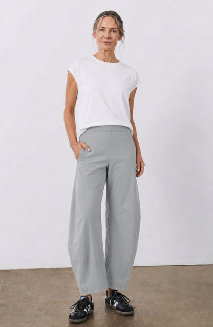 Pantalón Bruna — Barrel fit de cintura alta